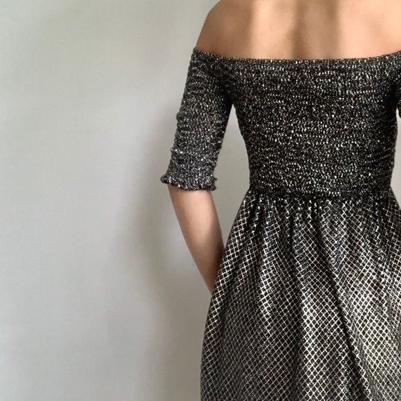 TOPSHOP Bouncy Party Dress - Picture 2 of 2